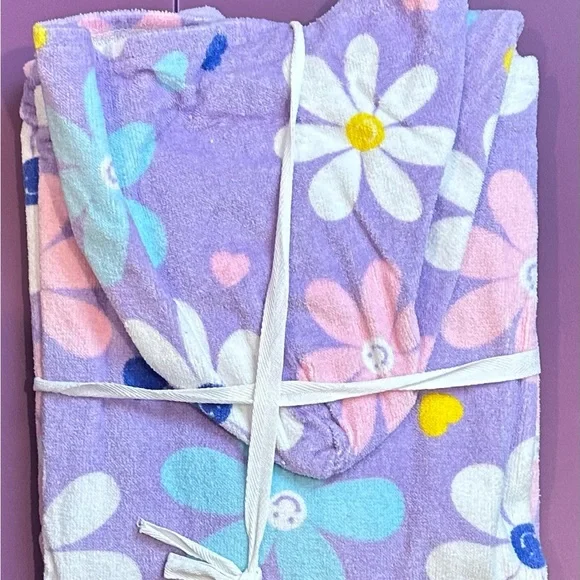 Purple Floral Kids Poncho Towel w/ Hood - Picture 2 of 3